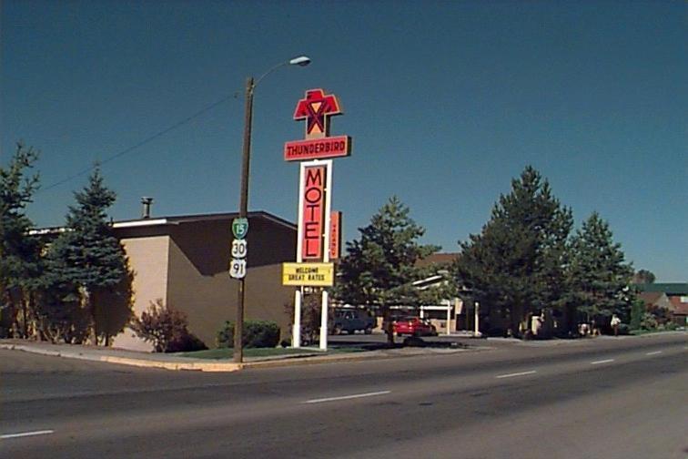 Thunderbird Motel ポカテッロ エクステリア 写真
